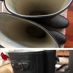 HUNTER BOOTS